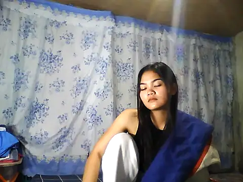 PinaySkinnyJust18 online show from March 26, 2026, 10:04 pm
