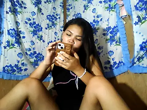 PinaySkinnyJust18 online show from June 16, 2026, 9:45 am