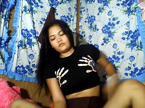 Snapshot of PinaySkinnyJust18 chatting on June 22, 2026, 9:34 pm PinaySkinnyJust18 online show from June 22, 2026, 9:34 pm