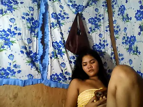 Snapshot of PinaySkinnyJust18 chatting on June 27, 2026, 10:20 am PinaySkinnyJust18 online show from June 27, 2026, 10:20 am