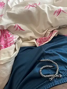 Mumbai Guy 143 online show from February 3, 2026, 10:20 am