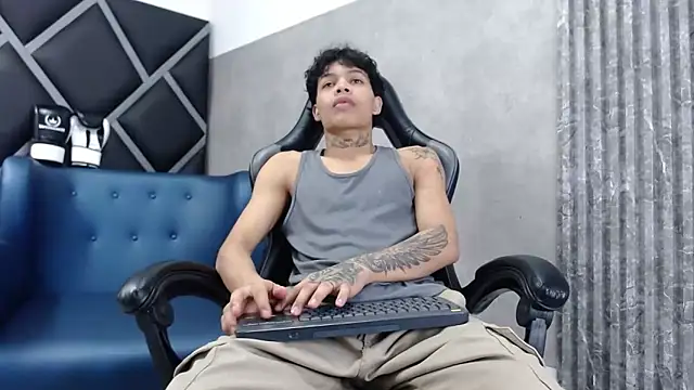 Dogan Renzo0 online show from February 7, 2026, 8:01 pm