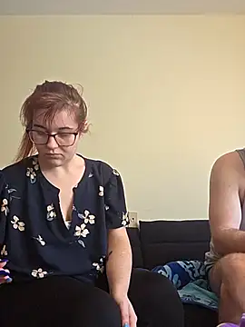 Ashlovescannabis online show from June 25, 2026, 2:21 pm