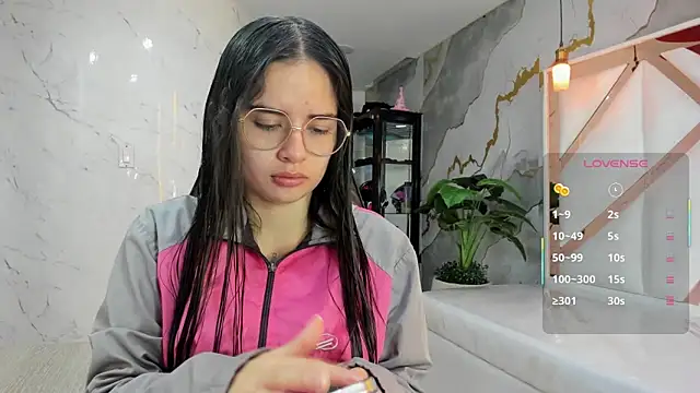 Qetsyah tf online show from May 5, 2026, 1:19 pm