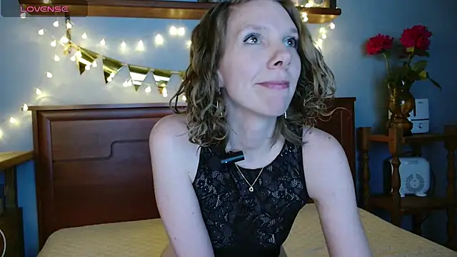 Daisy Lovely online show from February 26, 2026, 6:23 am