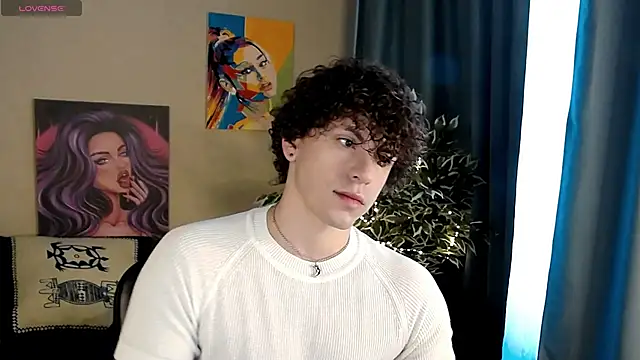 TylerGibson online show from May 7, 2026, 4:40 am