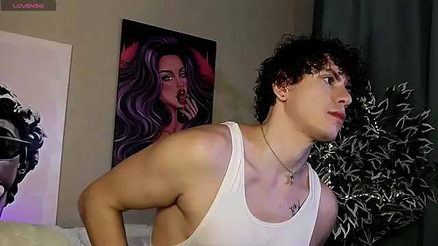 TylerGibson online show from June 10, 2026, 2:01 am