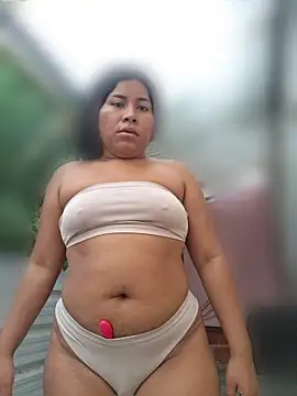 Sweet-Dirty-Storm online show from June 15, 2026, 4:20 pm