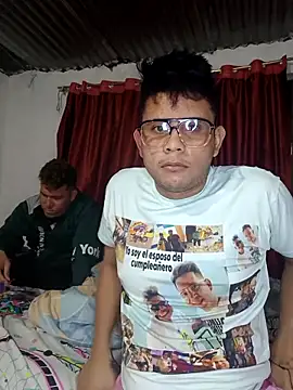 Snapshot of ClarkAndBruno chatting on February 6, 2026, 4:28 am ClarkAndBruno online show from February 6, 2026, 4:28 am