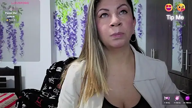 xxxMilexxx online show from July 9, 2026, 11:03 am