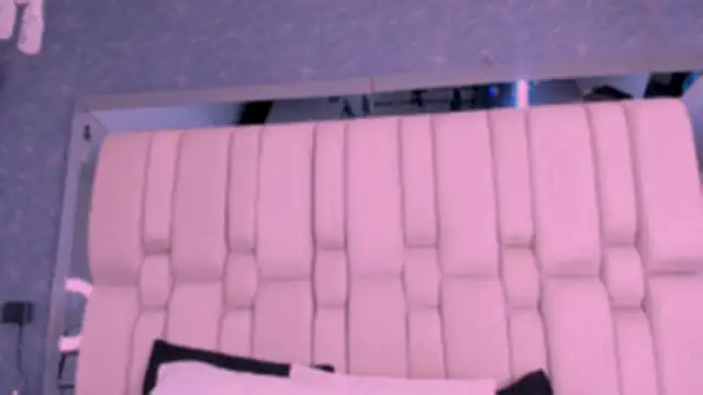 MissValeriePink online show from February 6, 2026, 7:28 pm