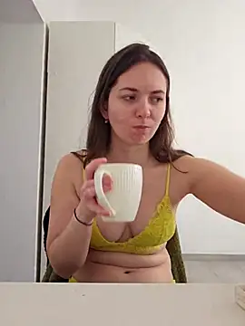 HotRoxyy online show from February 5, 2026, 2:00 pm