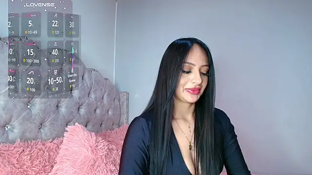 Snapshot of melina_hernandezz chatting on March 30, 2026, 8:10 pm melina hernandezz online show from March 30, 2026, 8:10 pm