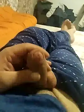 GorgeousBitter online show from February 1, 2026, 11:36 pm