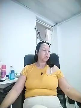 RosseLaure online show from June 14, 2026, 8:11 pm