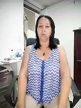 RosseLaure online show from June 15, 2026, 11:29 pm