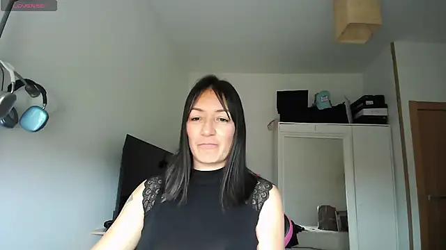 Yulian Milf online show from May 2, 2026, 11:26 am