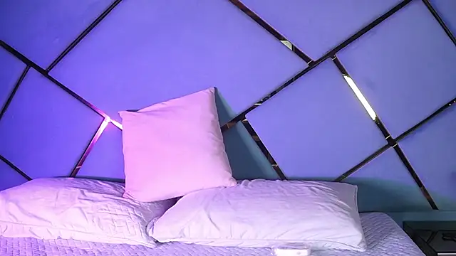  mia rossi online show from January 18, 2026, 3:10 am