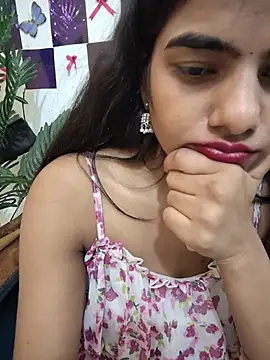 Alisha Babyy online show from July 28, 2026, 2:13 pm