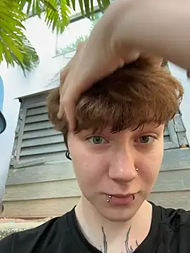 Snapshot of IceMur chatting on March 16, 2026, 2:28 am IceMur online show from March 16, 2026, 2:28 am