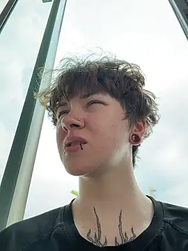 Snapshot of IceMur chatting on March 16, 2026, 5:44 am IceMur online show from March 16, 2026, 5:44 am