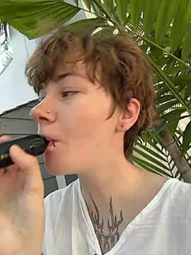 Snapshot of IceMur chatting on March 19, 2026, 2:26 am IceMur online show from March 19, 2026, 2:26 am