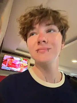 Snapshot of IceMur chatting on March 31, 2026, 2:13 am IceMur online show from March 31, 2026, 2:13 am