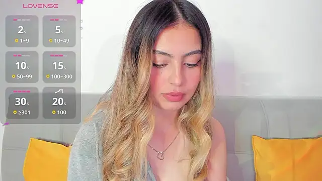 Fernanda aaaa online show from February 4, 2026, 2:23 pm