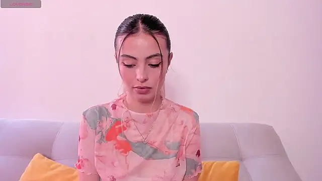 Fernanda aaaa online show from June 19, 2026, 3:38 pm