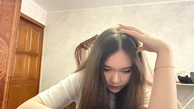 CrunchBerries online show from February 5, 2026, 10:42 am