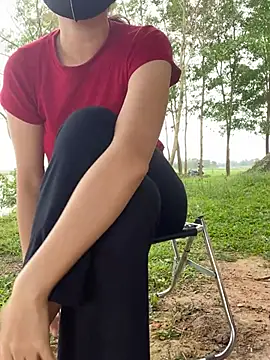 Dinyy117 online show from February 6, 2026, 3:11 am