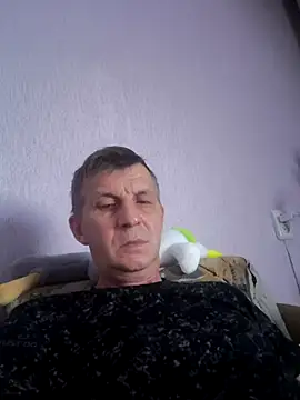 Snapshot of andrei73200 chatting on March 8, 2026, 6:23 pm andrei73200 online show from March 8, 2026, 6:23 pm