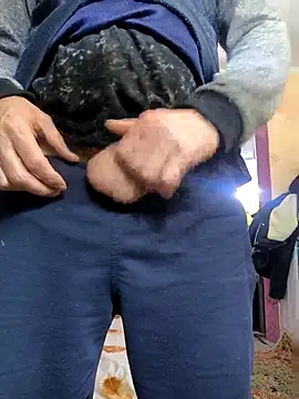 Snapshot of andrei73200 chatting on March 17, 2026, 4:21 pm andrei73200 online show from March 17, 2026, 4:21 pm