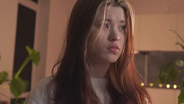 EleniRoeber online show from March 13, 2026, 5:08 pm