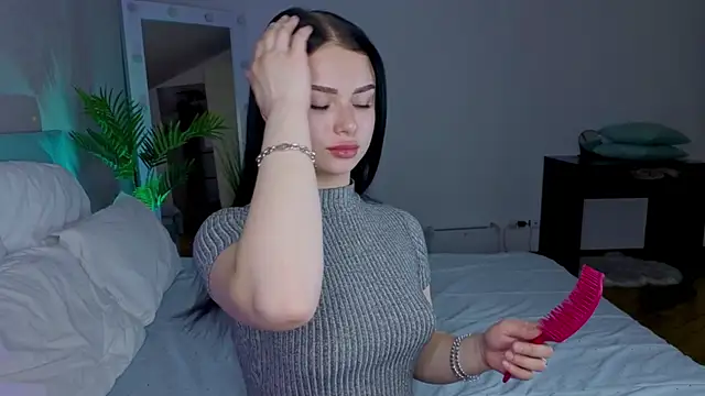 Snapshot of Silena_sky chatting on May 7, 2026, 1:38 pm Silena sky online show from May 7, 2026, 1:38 pm