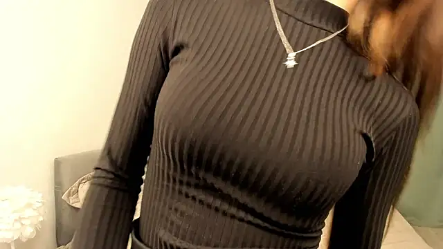 Snapshot of TreasaCrebs chatting on March 4, 2026, 8:15 pm TreasaCrebs online show from March 4, 2026, 8:15 pm