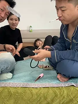 xiaotiantian-10 online show from March 5, 2026, 7:59 am