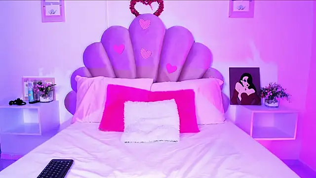 Ms zozi  online show from February 22, 2026, 2:37 pm