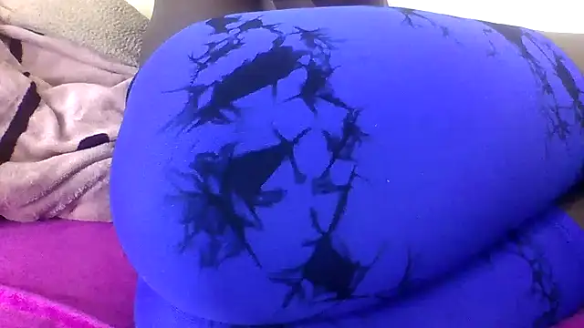 Snapshot of mbaliNzimande chatting on March 19, 2026, 11:47 am mbaliNzimande online show from March 19, 2026, 11:47 am