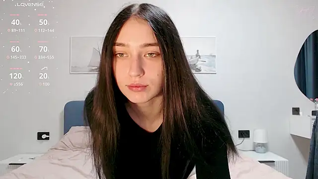 kiorrra online show from June 7, 2026, 7:28 pm