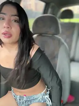 valecutee online show from February 5, 2026, 8:57 pm