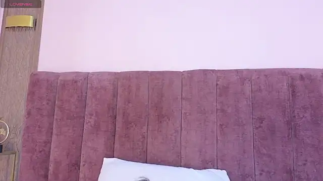 Selena Cruzz online show from February 23, 2026, 1:41 pm