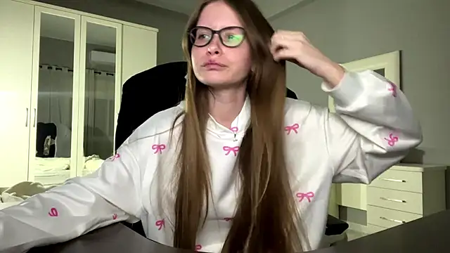 Iuckystar19 online show from March 27, 2026, 6:07 pm