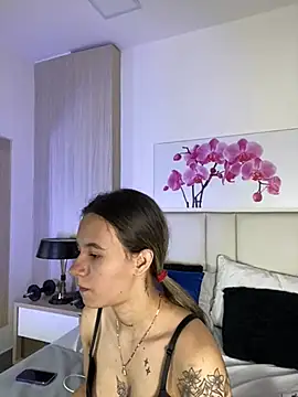 Snapshot of JuliaColemann chatting on June 28, 2026, 11:49 am JuliaColemann online show from June 28, 2026, 11:49 am