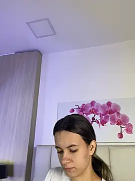 Snapshot of JuliaColemann chatting on July 31, 2026, 11:53 am JuliaColemann online show from July 31, 2026, 11:53 am