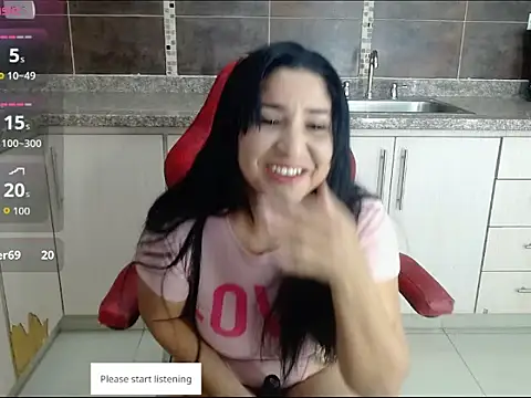 Miia Rosee  online show from June 26, 2026, 11:53 pm
