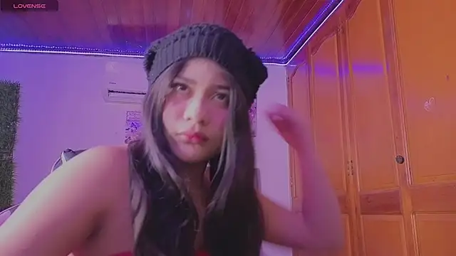 Snapshot of BadKittyy chatting on June 17, 2026, 9:49 pm BadKittyy online show from June 17, 2026, 9:49 pm