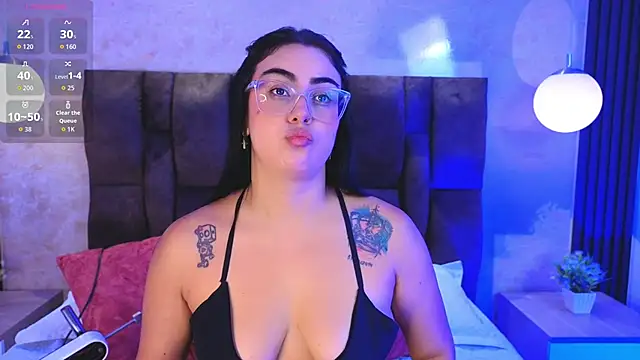 vicky grey online show from April 28, 2026, 12:21 pm