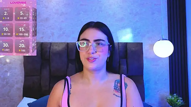 vicky grey online show from June 7, 2026, 12:31 pm
