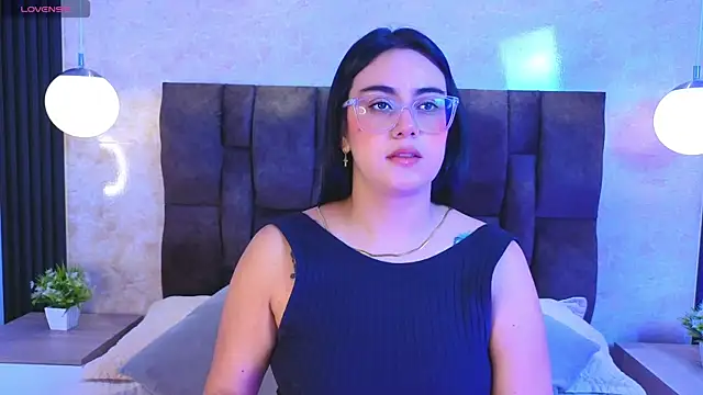 vicky grey online show from June 30, 2026, 11:44 am